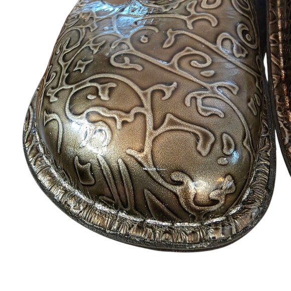 Alegria by PG Lite Leather Mary Jane Sandals Bronze Embossed Floral EU 37 - Picture 6 of 8